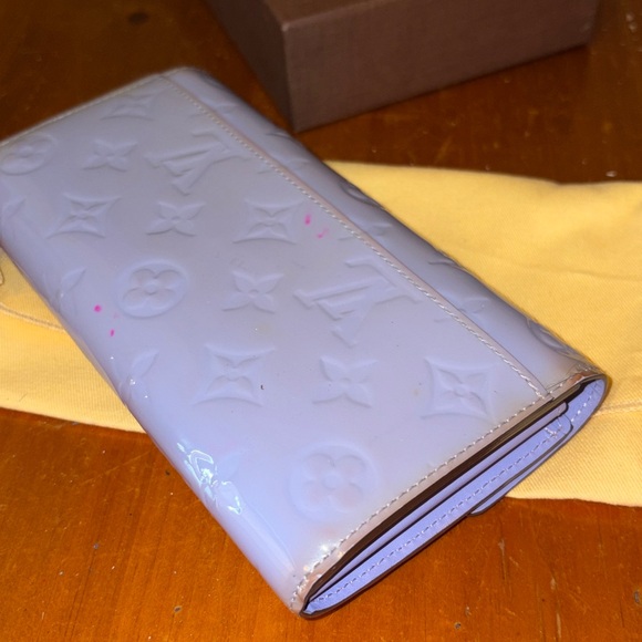 Louis Vuitton Monogram Vernis Patent Leather Sarah Wallet - Picture 6 of 7